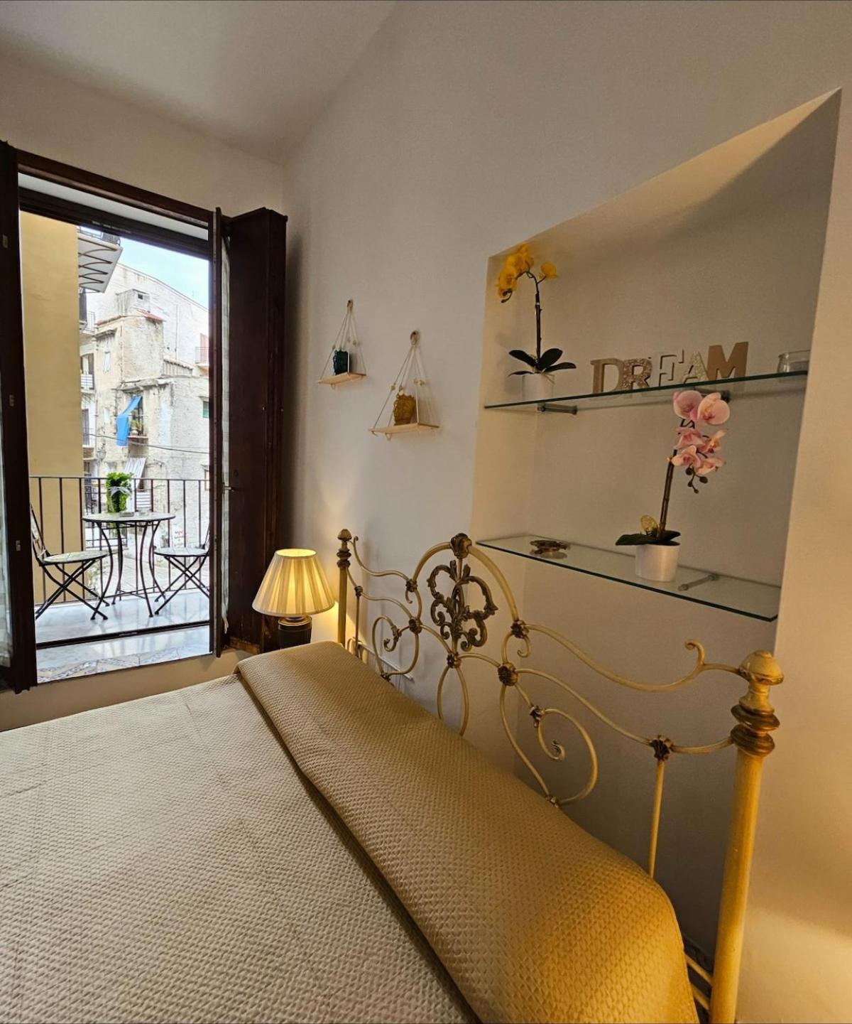 La Rosa Bianca Della Vucciria Villa ปาแลร์โม ภายนอก รูปภาพ