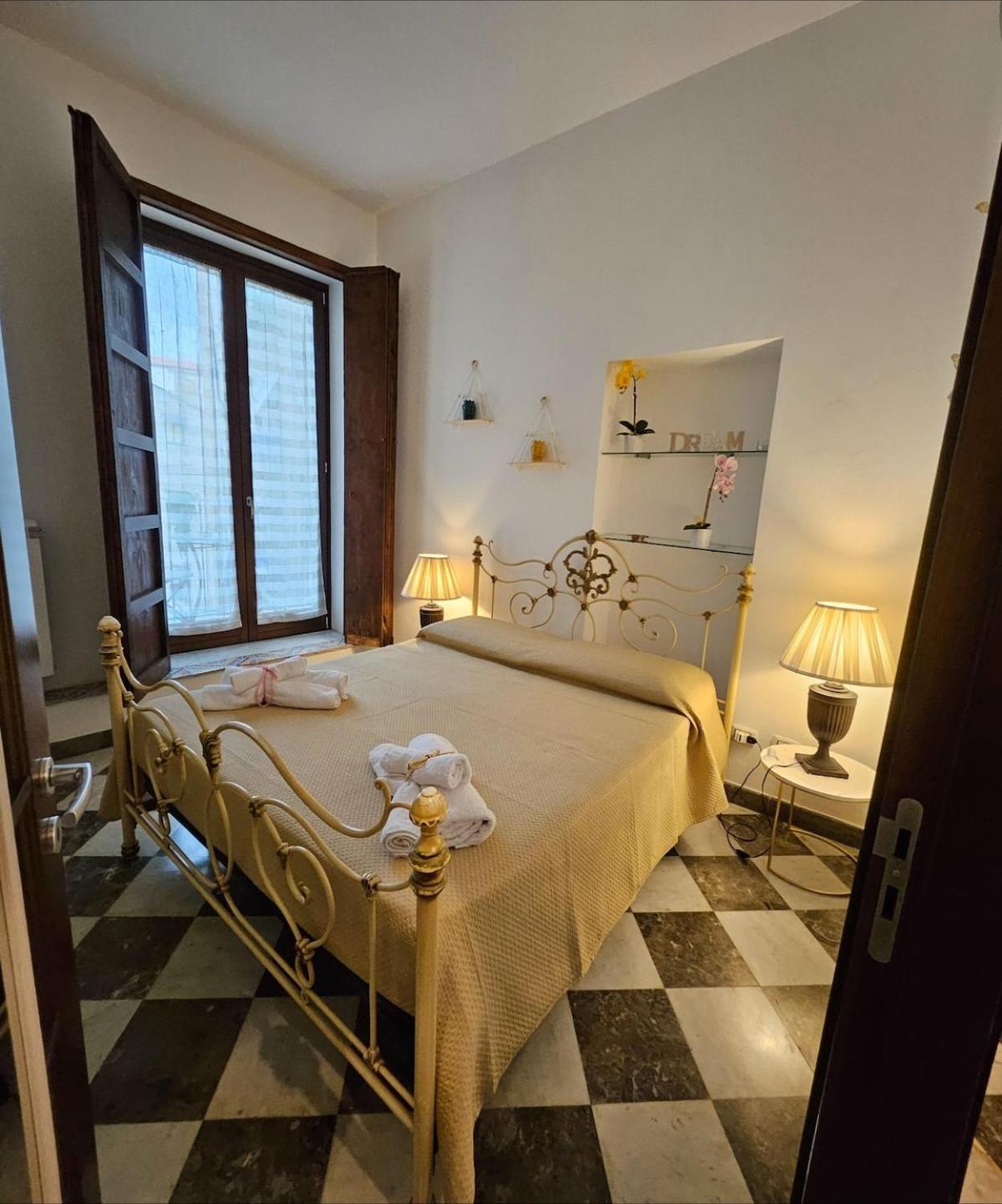La Rosa Bianca Della Vucciria Villa ปาแลร์โม ภายนอก รูปภาพ