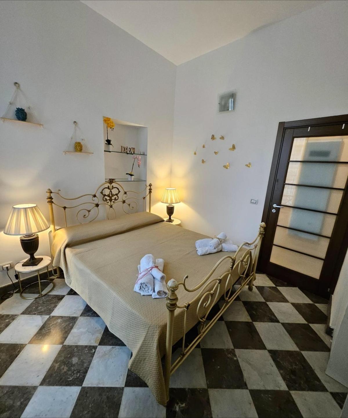 La Rosa Bianca Della Vucciria Villa ปาแลร์โม ภายนอก รูปภาพ