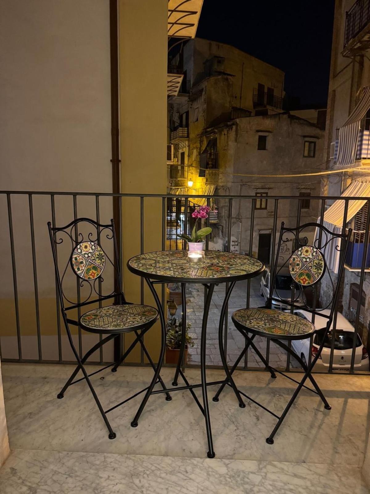 La Rosa Bianca Della Vucciria Villa ปาแลร์โม ภายนอก รูปภาพ